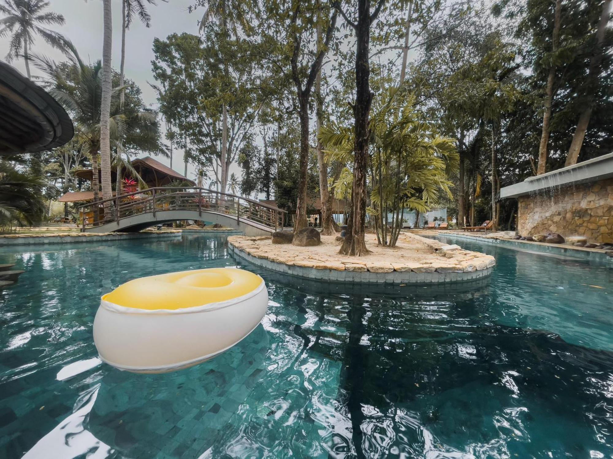 Tropik Resort Lombok Selong Belanak Exterior photo
